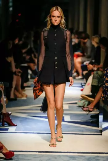 Miu Miu o Fumana Groovy bakeng sa Resort 2015