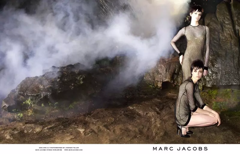 Ver máis dos anuncios de Marc Jacobs de outono de 2013 con Edie Campbell e Lily McMenamy