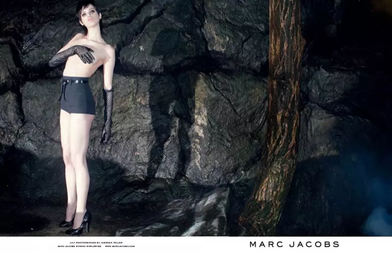 ተጨማሪ ከ Marc Jacobs' Fall 2013 ማስታወቂያዎች ከኤዲ ካምቤል እና ሊሊ ማክሜናሚ ጋር ይመልከቱ