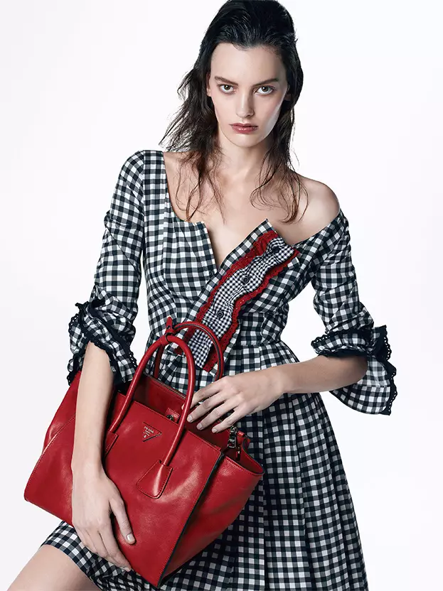 Prada Taps Vanessa Axente, Irene Hiemstra og Amanda Murphy til Pre-Fall 2013 Campaign af Steven Meisel