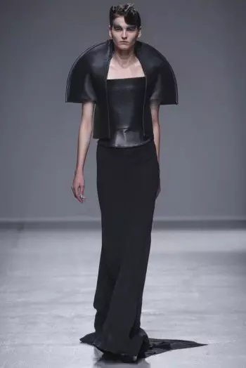 Gareth Pugh אביב/קיץ 2014 | שבוע האופנה בפריז