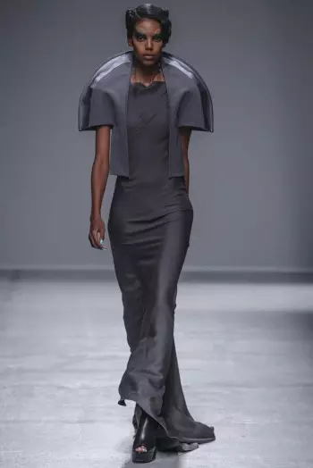 Gareth Pugh mmiri / Summer 2014 | Izu Ejiji Paris