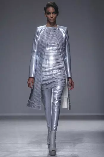 Gareth Pugh mmiri / Summer 2014 | Izu Ejiji Paris