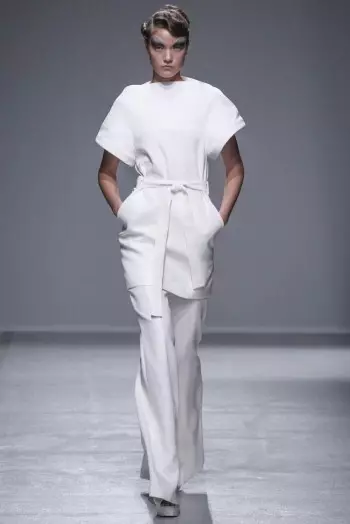 Gareth Pugh Frühjahr/Sommer 2014 | Pariser Modewoche