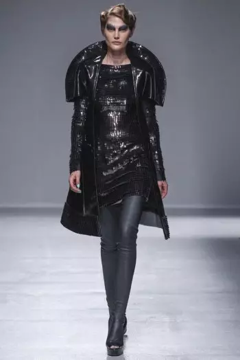 Gareth Pugh Spring/Summer 2014 | Wiki ya Mitindo ya Paris