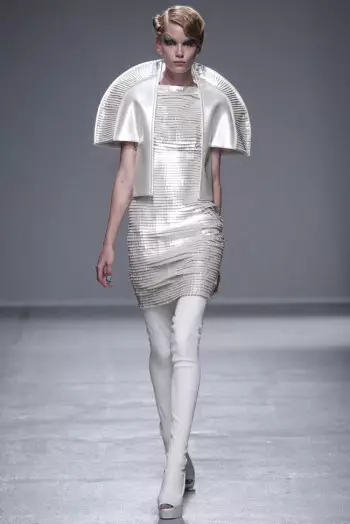 Gareth Pugh Musim Bunga/Musim Panas 2014 | Minggu Fesyen Paris