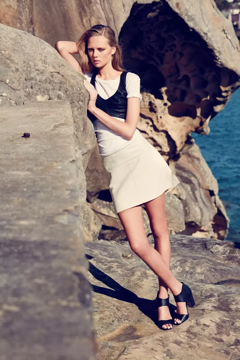 Modeli Holly Rose za kampanju RMK Shoes za proljeće 2013