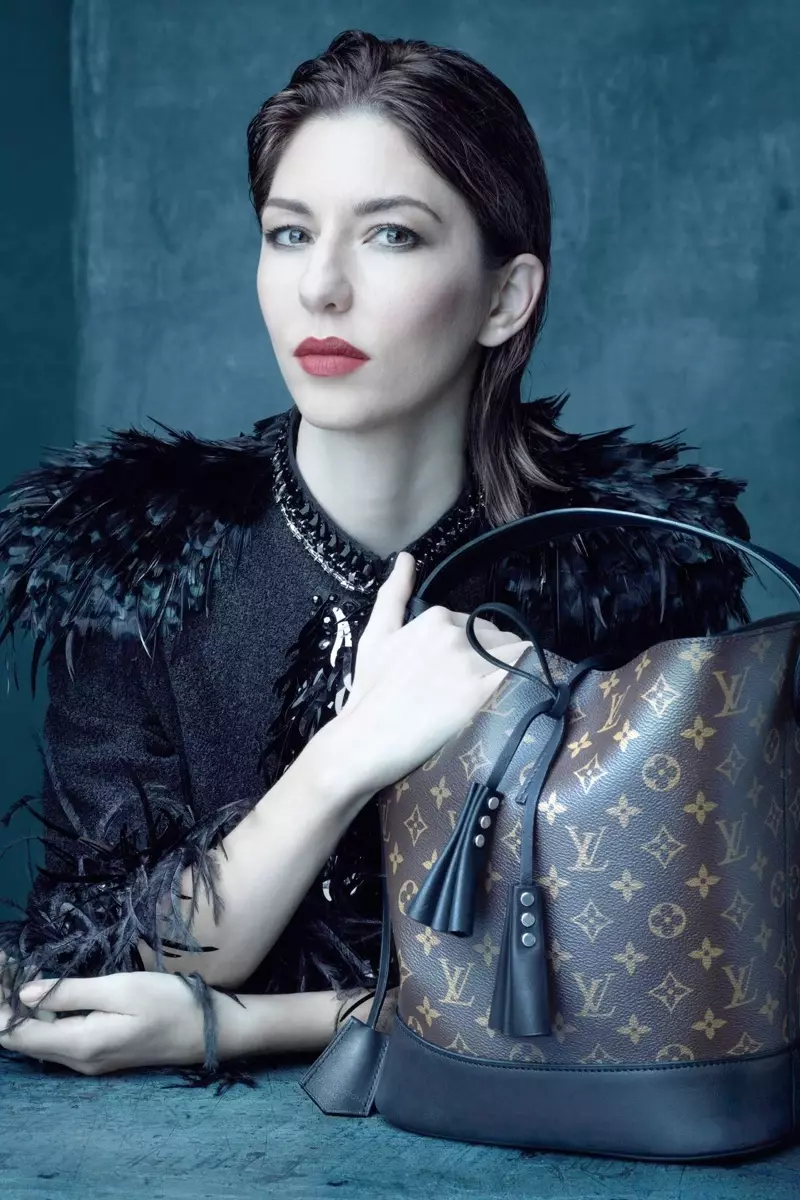 ดู Gisele Bundchen, Edie Campbell และอีกมากมายสำหรับโฆษณาในฤดูใบไม้ผลิปี 2014 ของ Louis Vuitton