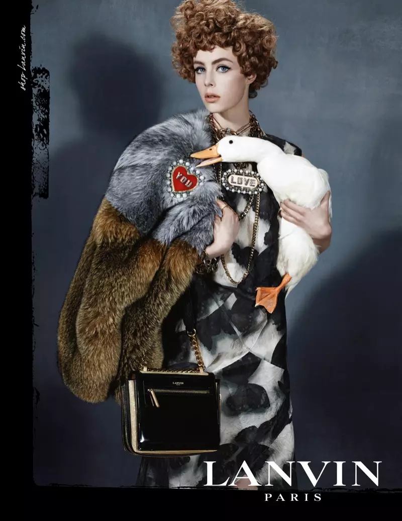 Edie Campbell 為 Steven Meisel 的 Lanvin 2013 秋季廣告宣傳 6 名女性