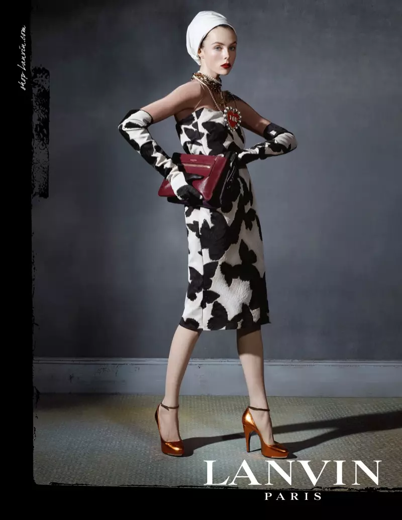 Edie Campbell kanaliserer 6 kvinder for Lanvin efterårskampagne 2013 af Steven Meisel