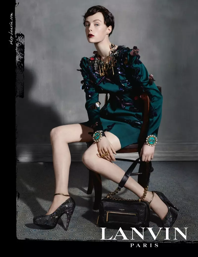 Edie Campbell Chaneli 6 za Wanawake kwa ajili ya Kampeni ya Lanvin Fall 2013 na Steven Meisel