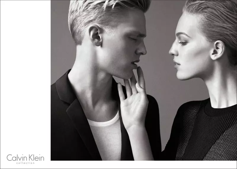 Vanessa Axente je vodila kampanjo Calvin Klein za pomlad/poletje 2014