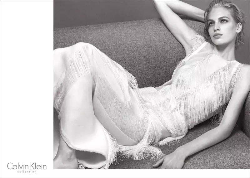 Vanessa Axente je vodila kampanjo Calvin Klein za pomlad/poletje 2014