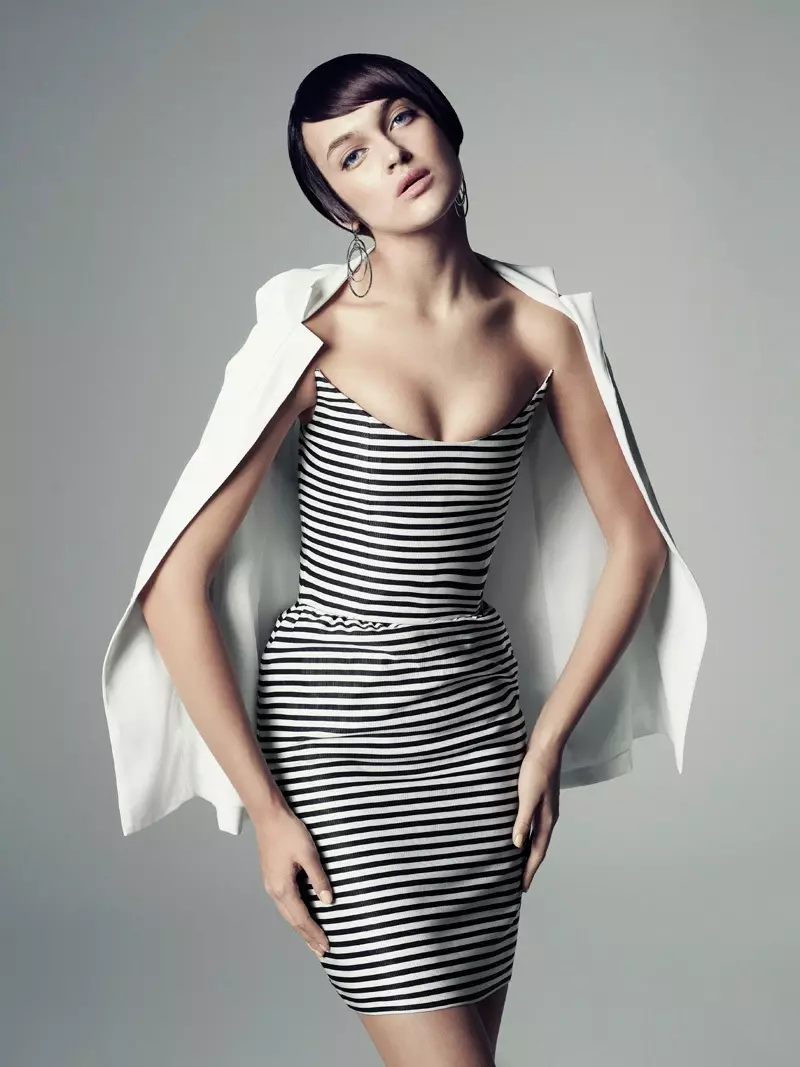 Η Elina Ebel Dons Black and White για το Marie Claire Latin America του Vladimir Marti