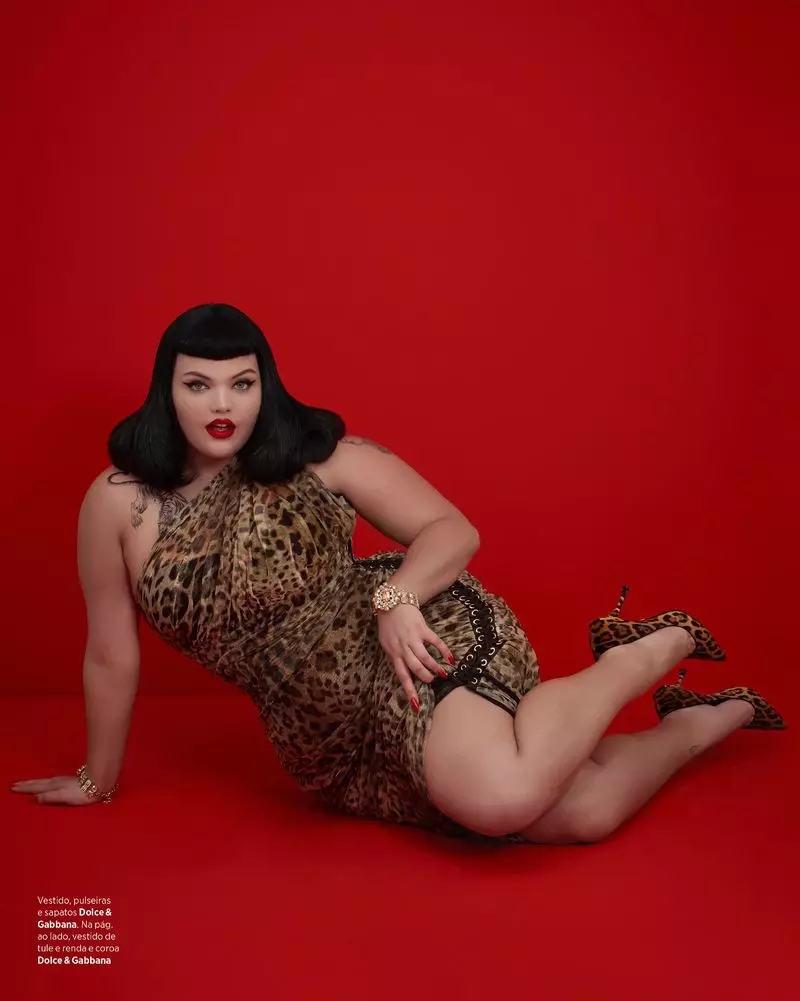 Isadee Jansen, Harper's Bazaar Brezilya için Dolce & Gabbana'da Pin-Up'a Gidiyor