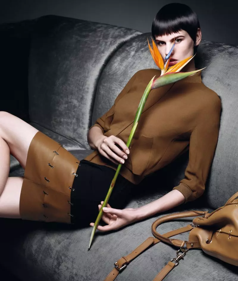 Saskia de Brauw kwa Kampeni ya Max Mara Spring 2012 na Mario Sorrenti