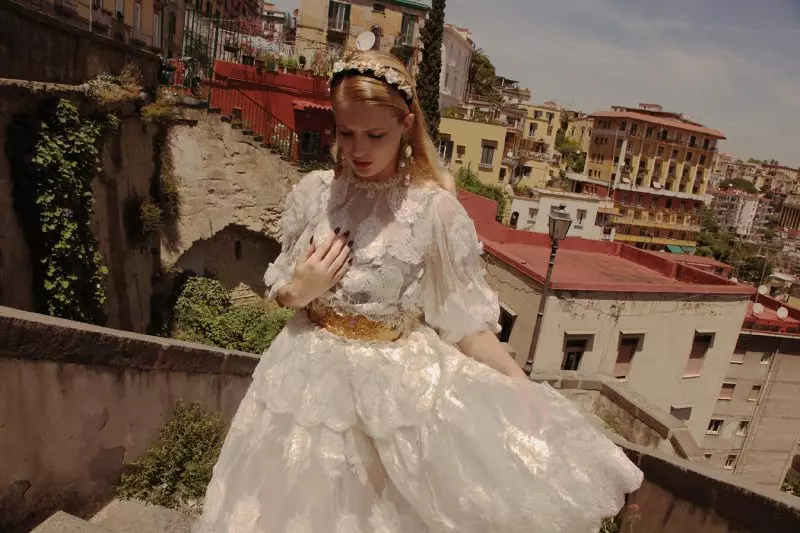 Fanny François Explores Naples in Italian Fashions para sa Grazia Germany #36