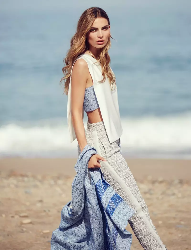 Carola Remer Models Seaside Style for Vogue Mexico wolemba Jason Kim