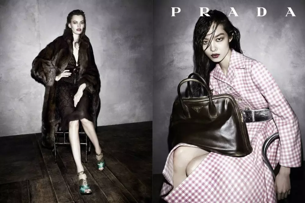 Binêre Kampanyaya Tevahiya Payîza 2013 ya Prada ji hêla Steven Meisel ve