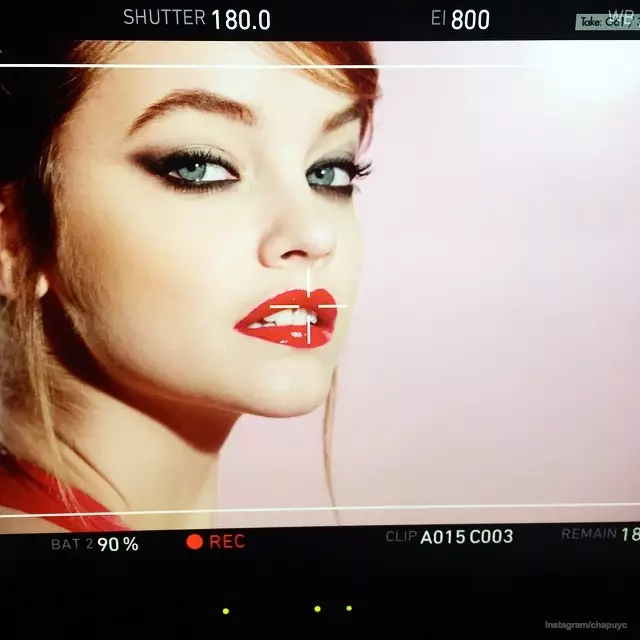 무오류 미녀: Barbara Palvin, 박수주 + L' Oreal Shoot의 더 많은 BTS