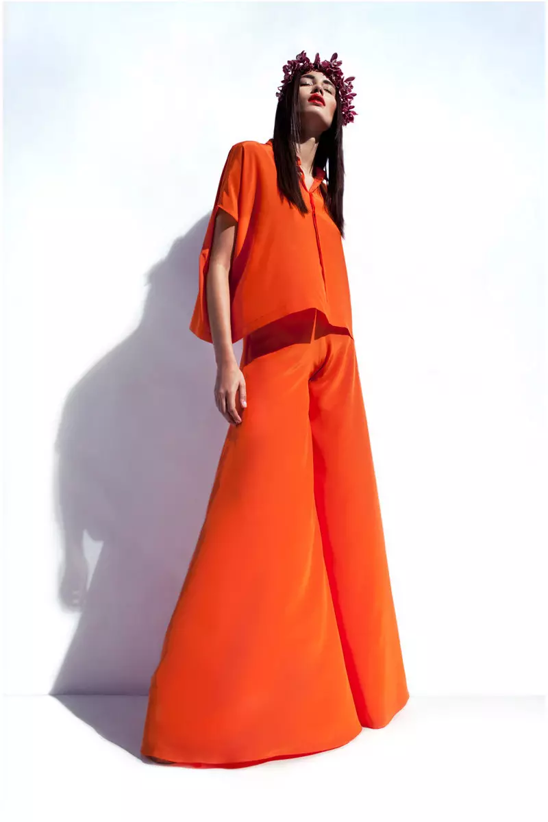 Kempen Essenciale Spring 2012 | Marcelia Freesz oleh Gustavo Marx