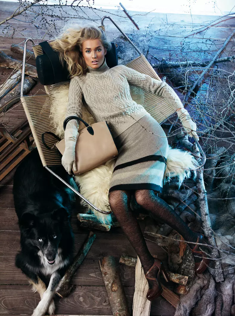 Toni Garrn et Querelle Jansen respirent l'élégance pure pour la campagne automne 2012 de Max Mara Studio