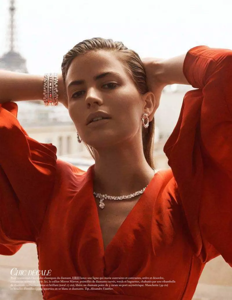 Cameron Russell Vogue Paris üçün qiymətli daşlarda parıldadı