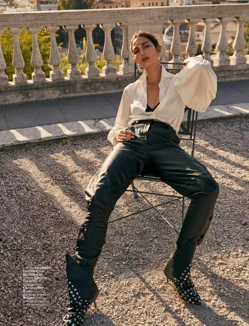 Lily Aldridge embraces Luxe Fashions fir Harper's Bazaar Russland