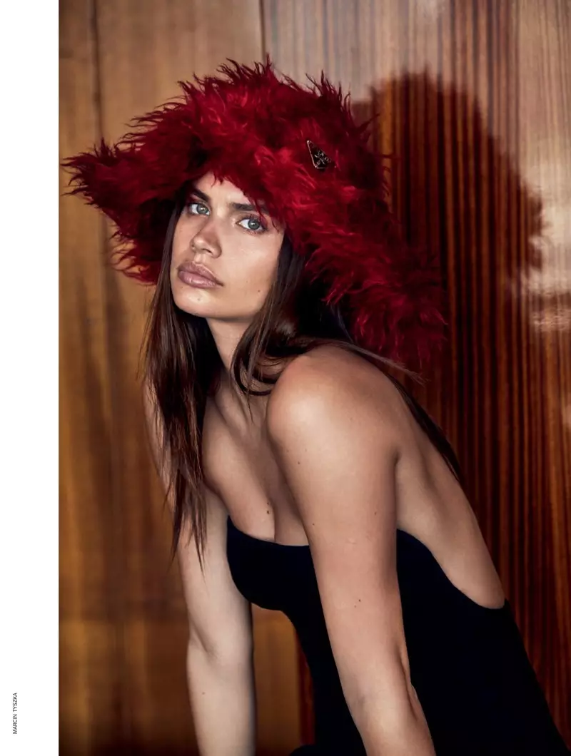 Sara Sampaio pozează în modă înainte de toamnă pentru Marie Claire Italia