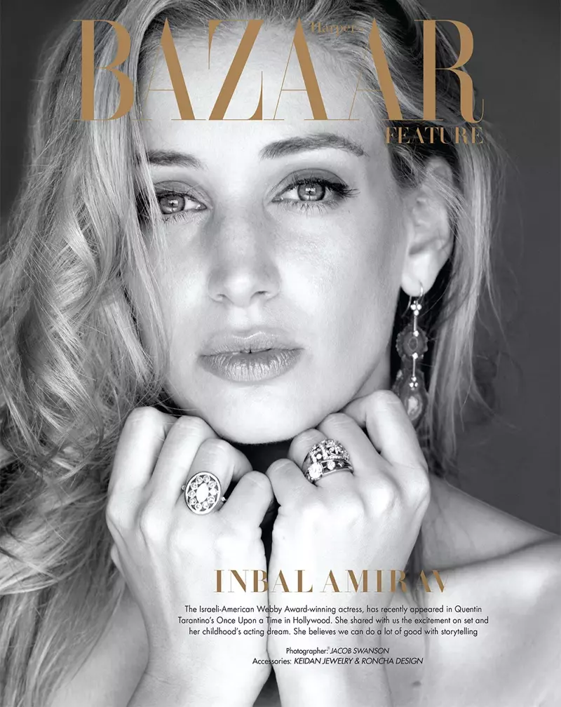 Inbal Amirav verbon në një funksion të Harper's Bazaar Vietnam