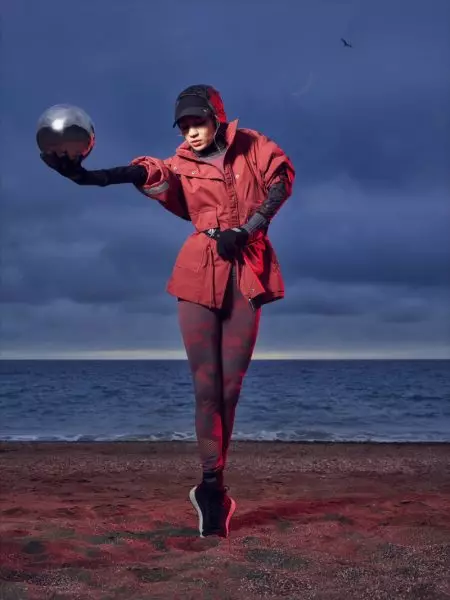 Grimes Fronts adidas by Stella McCartney Herbst '19 Kampagne