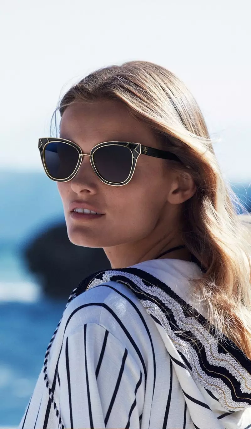 Tory Burch sorotan kacamata dina kampanye Resort na 2018