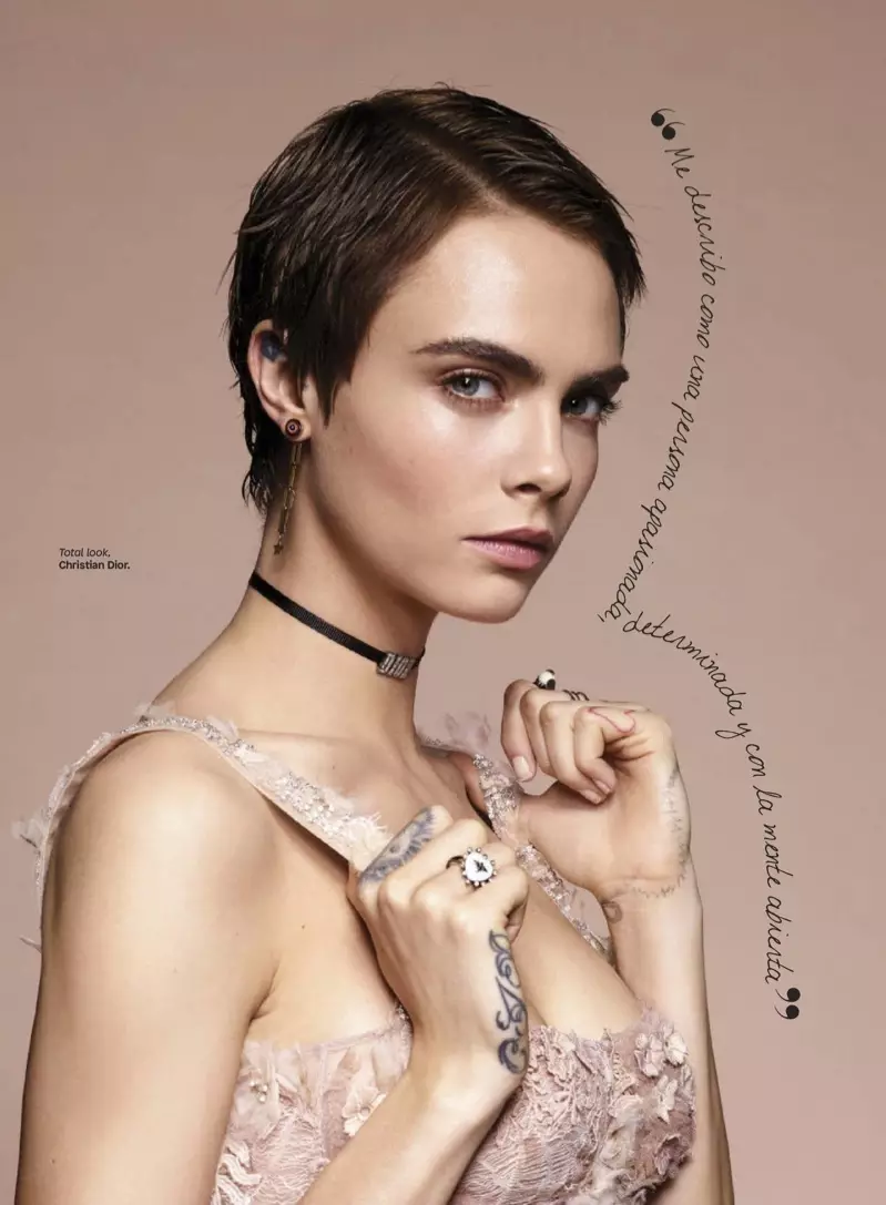 Cara Delevingne modelt Dior Fashion in Glamour Mexico