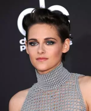 Imisatsi ya Kristen Stewart Mu myaka: Igihe