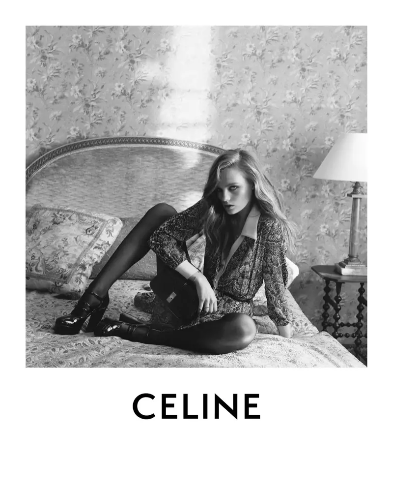 Le mannequin Fran Summers pose pour la deuxième partie de la campagne hiver 2020 de Céline.