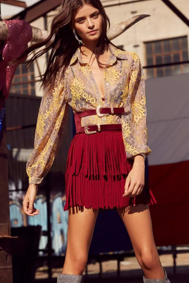 Nasty Gal Sheer Me Ka Shirt ea Lace, Ea Corset ke Western Belt 'me U Sekirt se Feletseng sa Babe