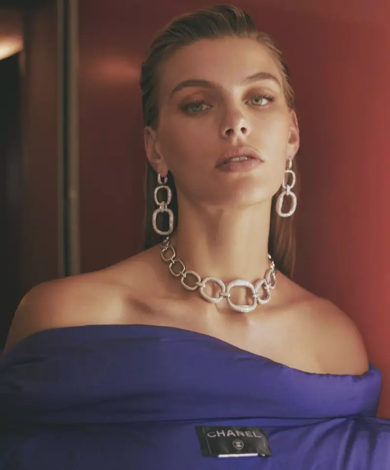 Madison Headrick nosi odvažne lookove za Harper's Bazaar Srbija