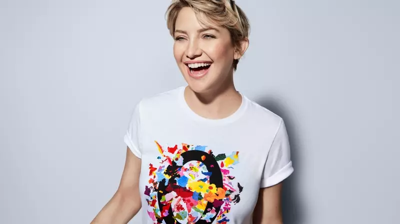 Kate Hudson est tout sourire dans la campagne Michael Kors Watch Hunger Stop