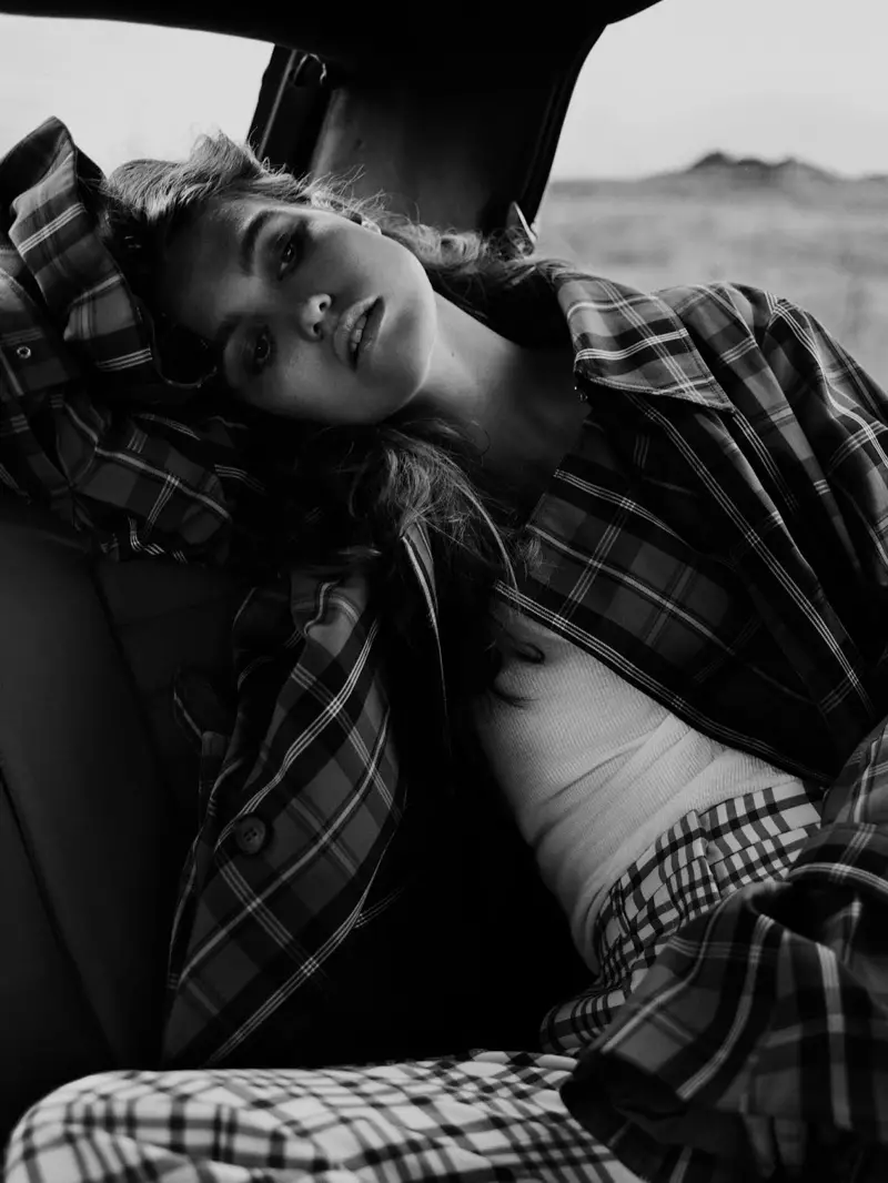 Luna Bijl Plaid estiloan Grunge doa PORTER Edit-erako