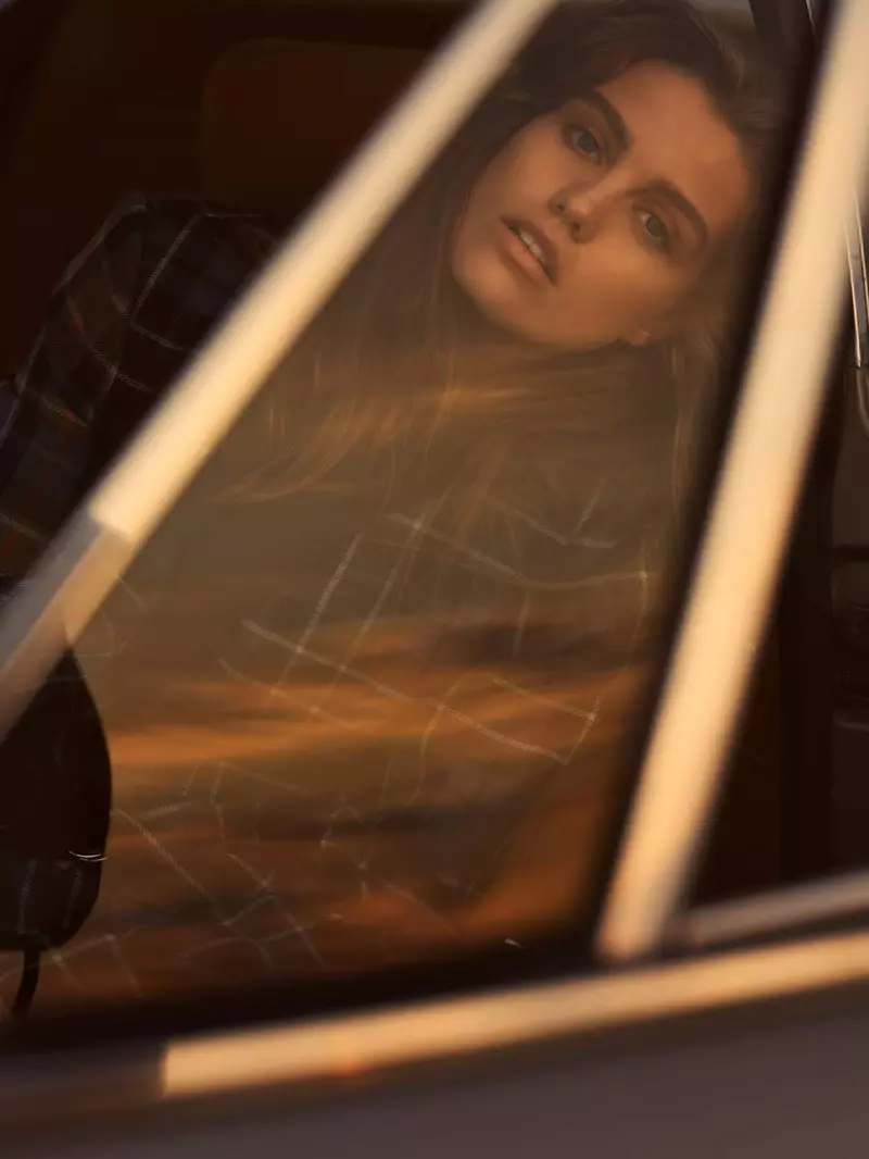 Luna Bijl PORTER Edit üçün Plaid Style ilə Grunge gedir