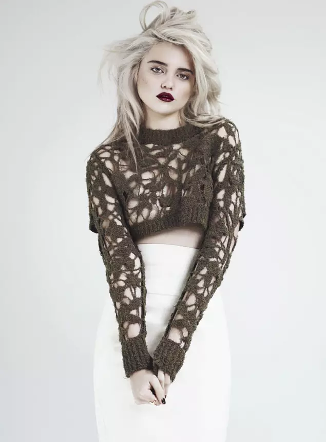 Sky Ferreira yn sefyll dros Andrew Yee yn S Moda Mawrth 2013