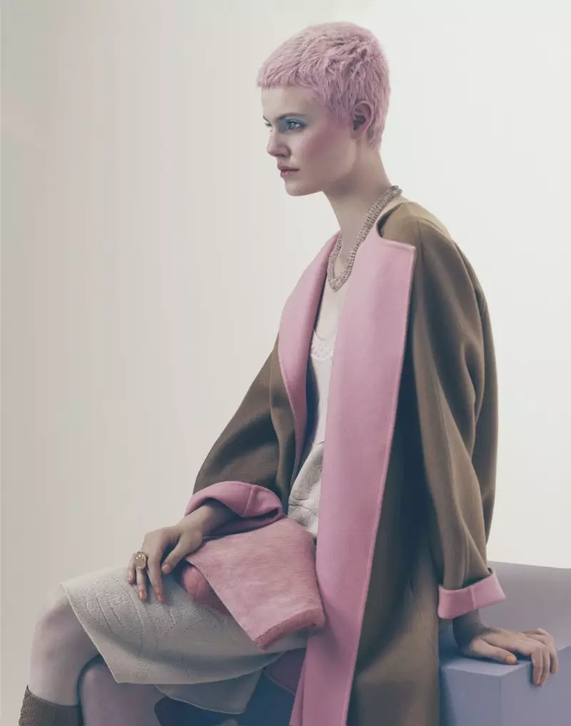 Si Ehren Dorsey ay Pretty in Pastel para sa How to Spend It, Lensed ni Andrew Yee