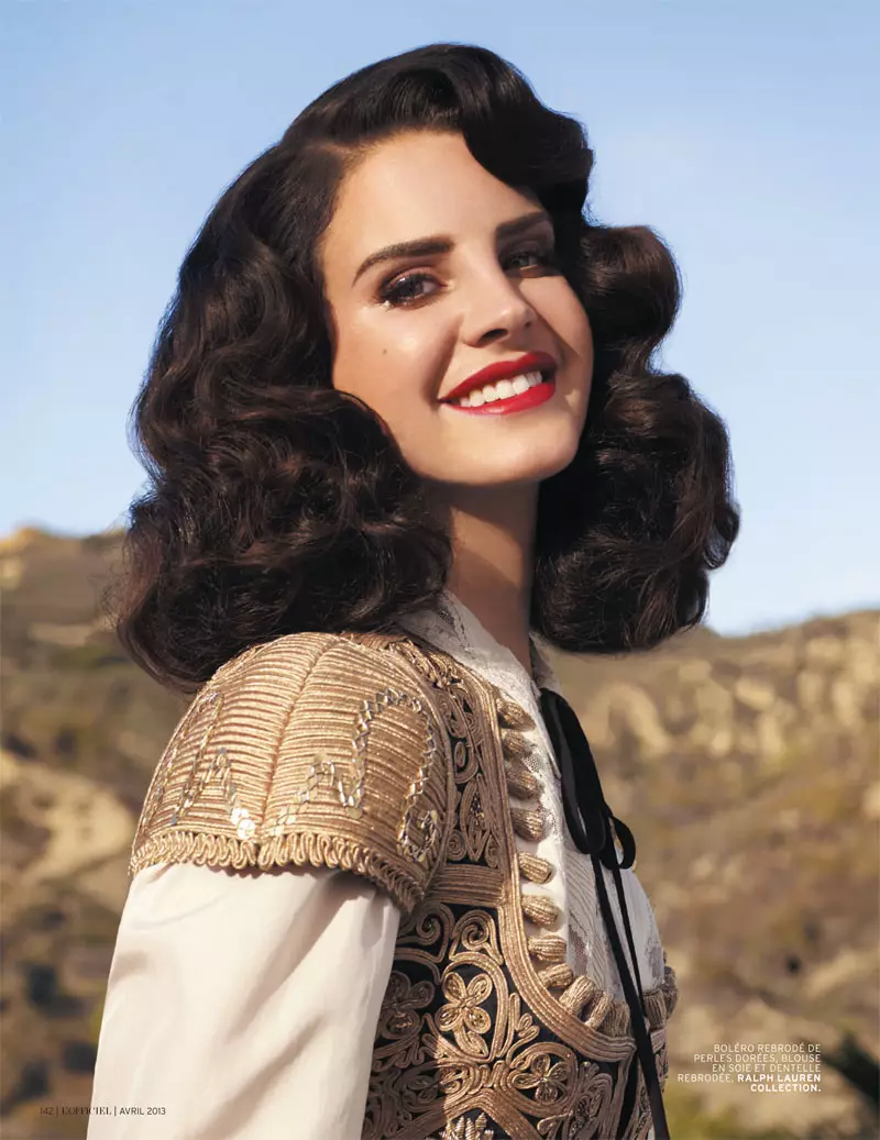 Lana Del Rey Gba Romantic fun L'Officiel Paris' Kẹrin 2013 Cover Shoot