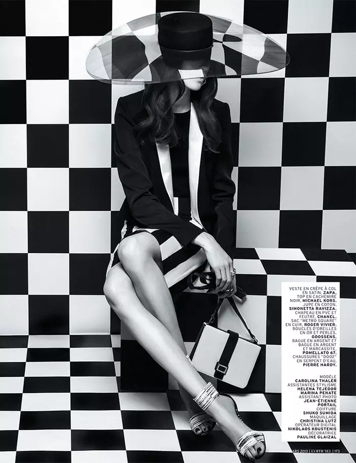 Carolina Thaler Sports Contrasting Style para L'Officiel Paris marzo de 2013 por Thanassis Krikis