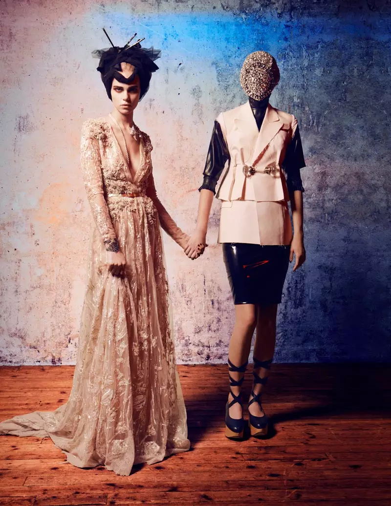 Emma Xie și Claire Collins Don Haute Couture Style pentru L'Officiel Paris octombrie 2012