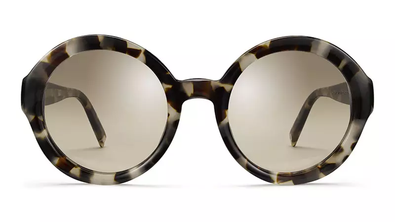 Gilashin tabarau na Warby Parker Poppy a cikin Tortoise na Pearled tare da Flash Reflective Brown Gradient Lenses $ 95