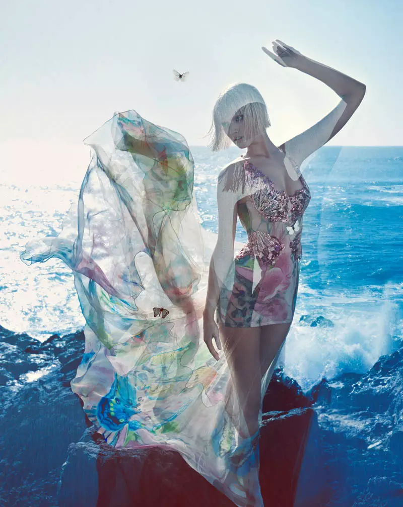 Zêdetir Wêneyên Toni Garrn di Reklamên Bihara 2014-an de Blumarine