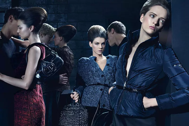 Prada Fall 2010 Kampanje | Angela Lindvall & Miranda Kerr troch Steven Meisel